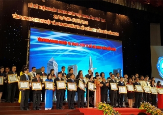 Tổng công ty 28 vinh dự nhận giải thưởng Doanh nghiệp TP.HCM tiêu biểu năm 2016